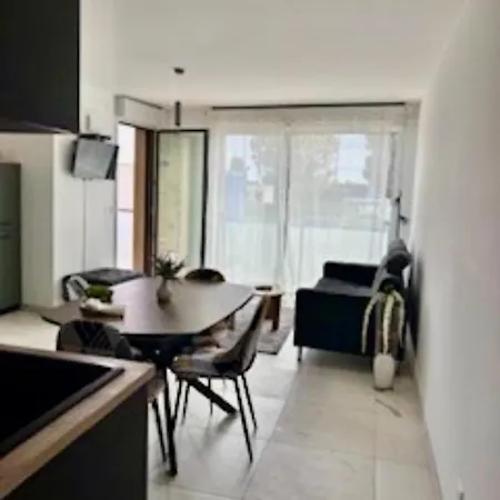 3 Pieces Cote D Azur Sea Side View Piscine Rooftop Apartament
